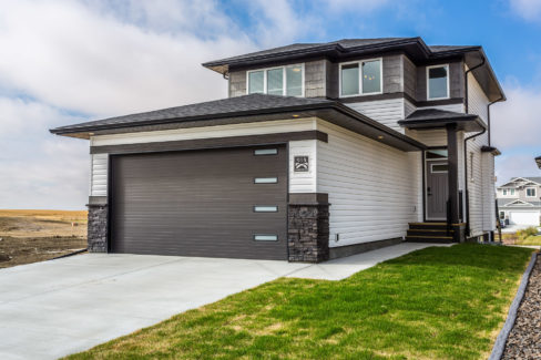 The Glenwood 914 Coalbrook Close W 1