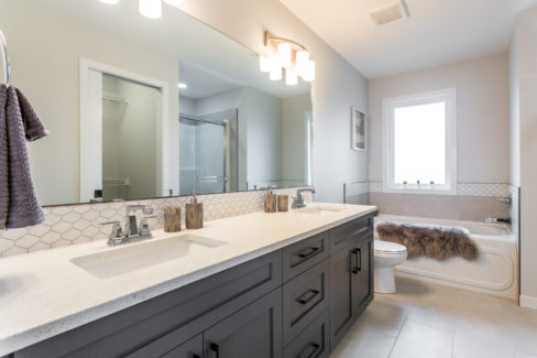 The Glenwood 914 Coalbrook Close W 19